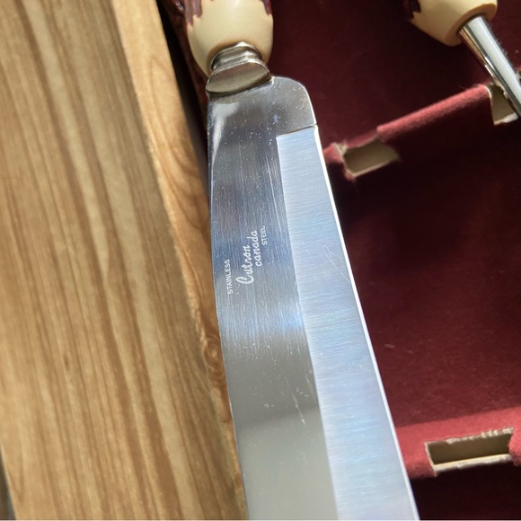 Carving Set - Picture 4 of 7